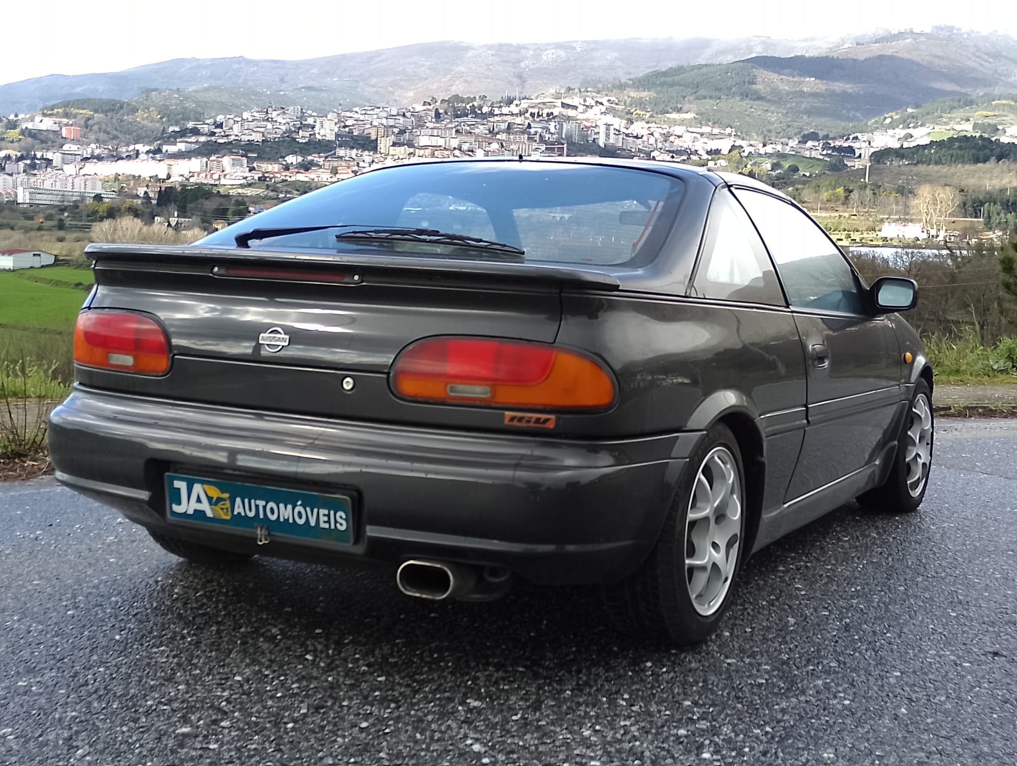 TRASEIRA NISSAN 100NX