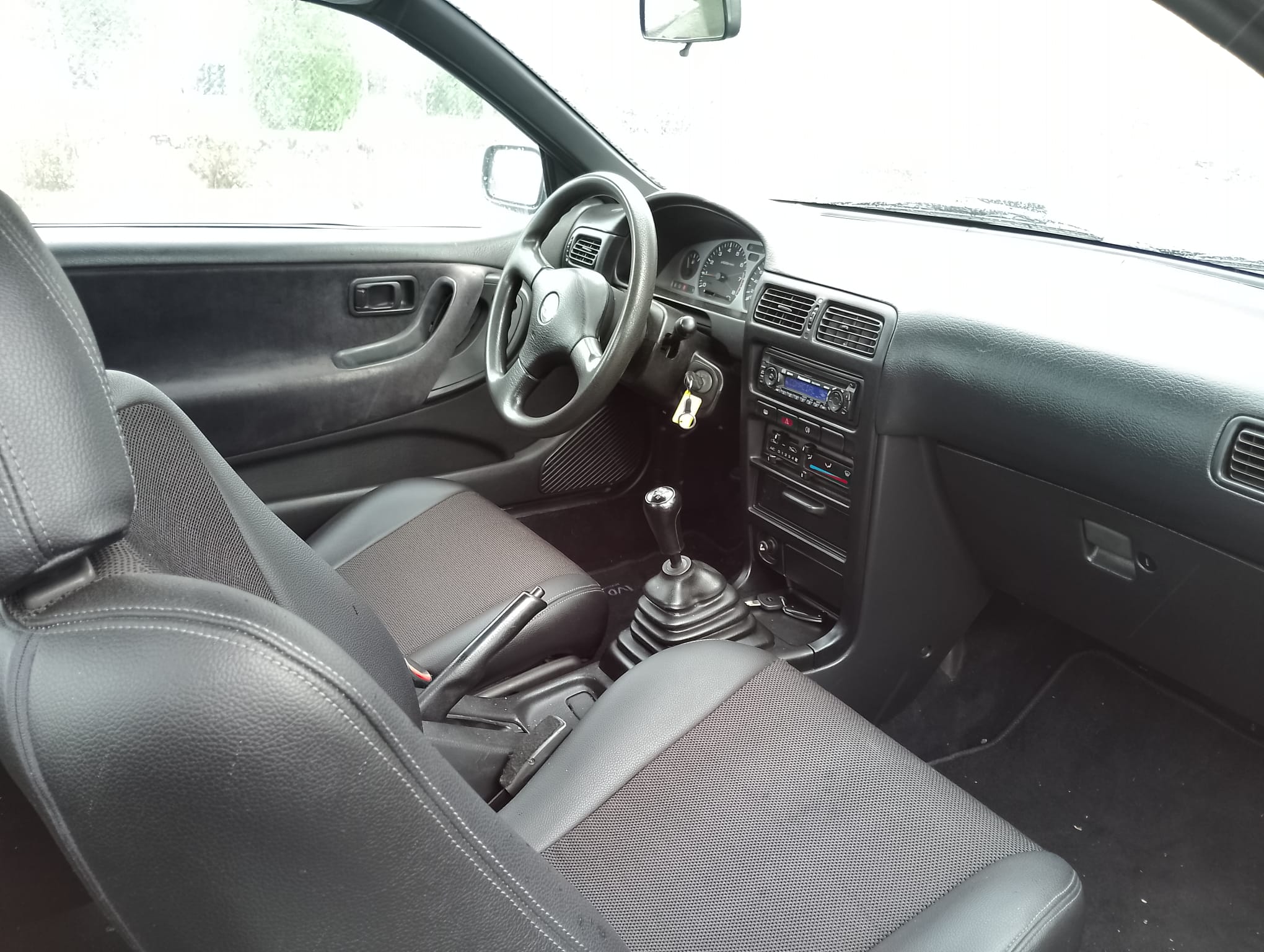 INTERIOR NISSAN 100NX