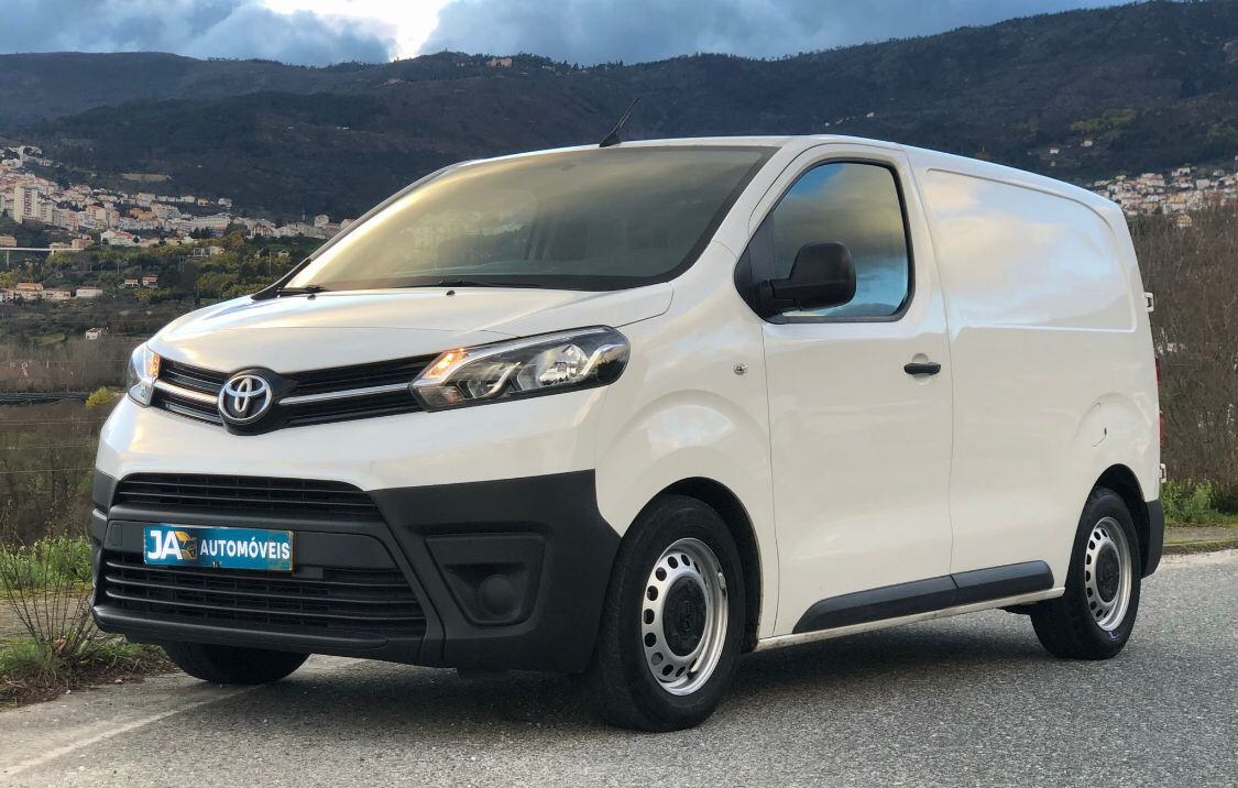 frente toyota proace 2018